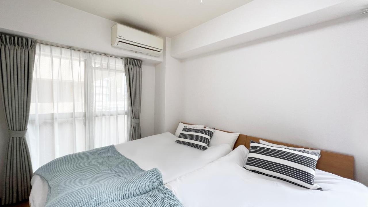 Dio Higashi Shinsaibashi Apartment Osaka Bagian luar foto