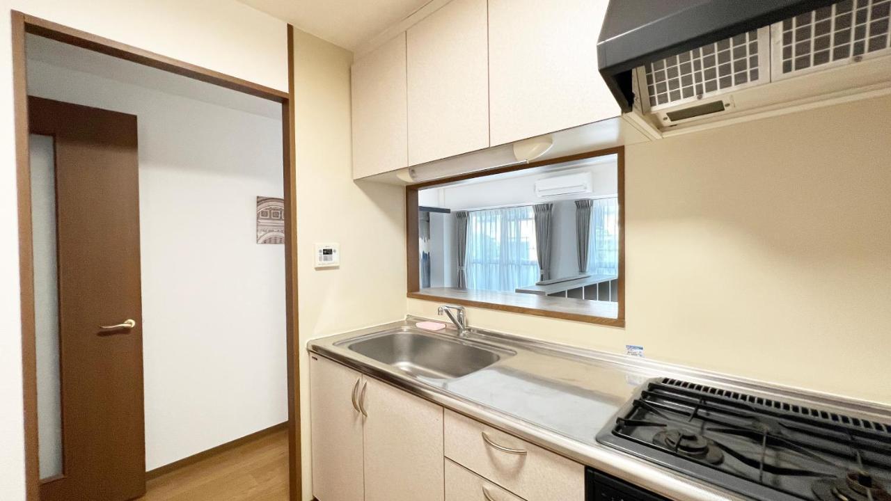 Dio Higashi Shinsaibashi Apartment Osaka Bagian luar foto