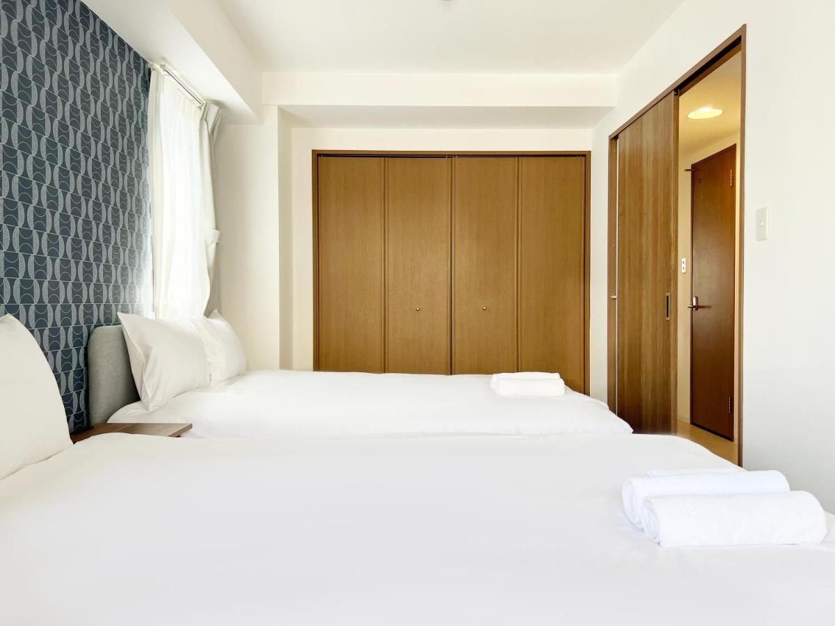 Dio Higashi Shinsaibashi Apartment Osaka Bagian luar foto