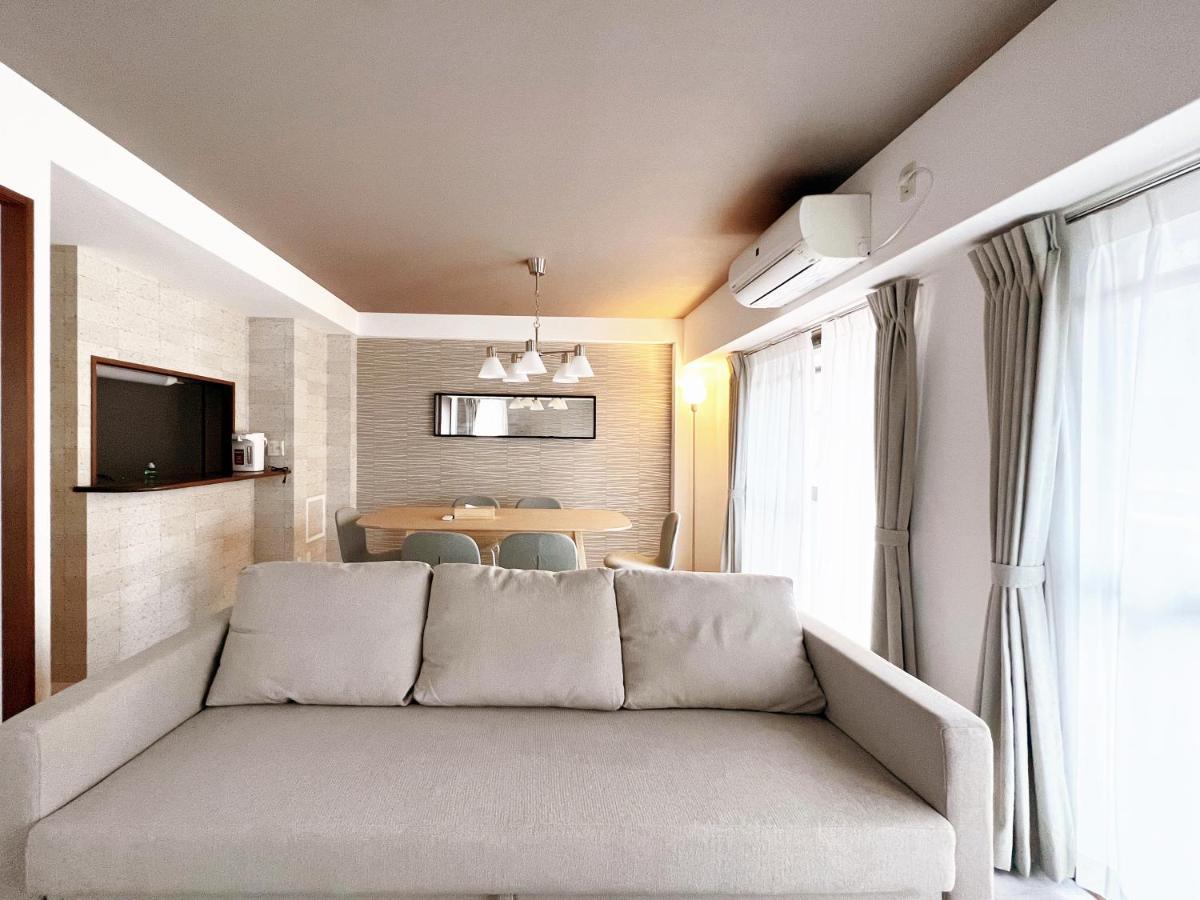 Dio Higashi Shinsaibashi Apartment Osaka Bagian luar foto